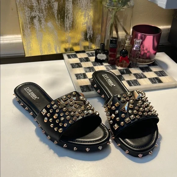 Cape Robbin Black and Gold Sandals with Bold Design Studsed - Picture 8 of 16